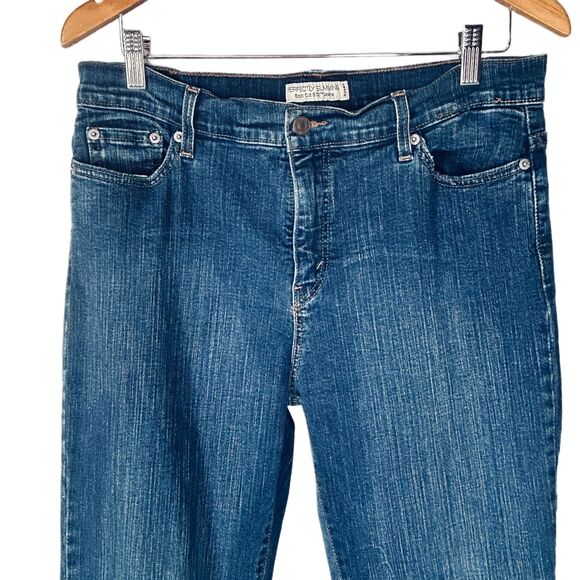 Levi Jeans 512 Size 14 Perfectly Slimming Boot Cut Blue Denim Stretch Levi's - Picture 2 of 8